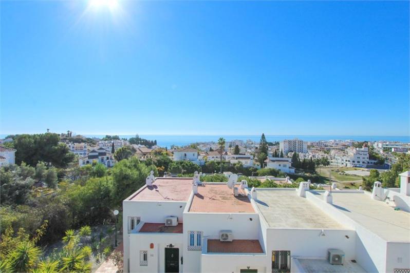 Amazing 3 Bedroom Townhouse In Nerja Exterior foto